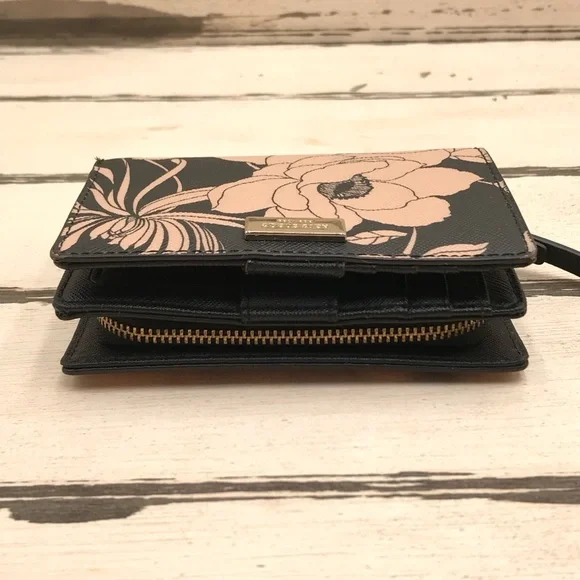 Kate Spade Laurel Way gardenia Wallet - Picture 5 of 11